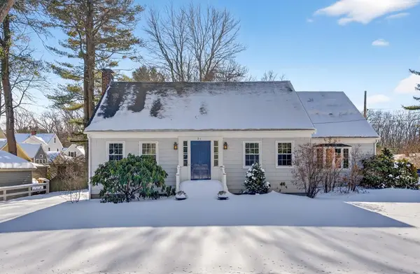 24 Johnson Road, Falmouth, ME 04105