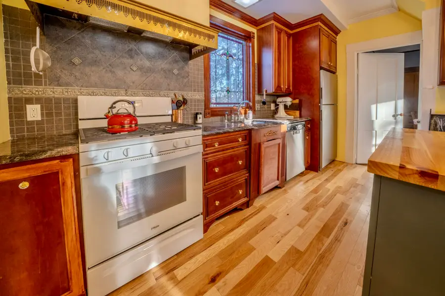 16 Union Street, Searsport, ME 04974 - #2