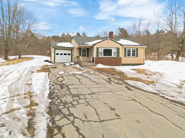 1655 River Road, Clinton, ME 04927