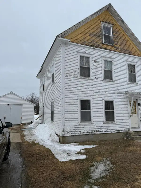 5 Nichol Street, Paris, ME 04281