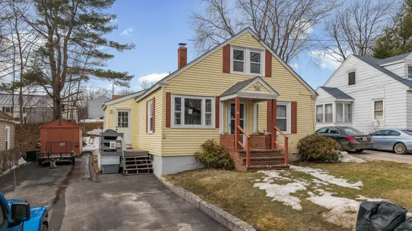 28 Hallowell Street, Winslow, ME 04901