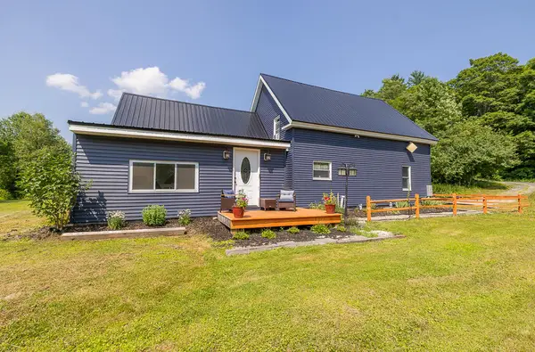 3190 Middle Road, Sidney, ME 04330