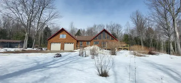 86 Lauries Lane, Hanover, ME 04237