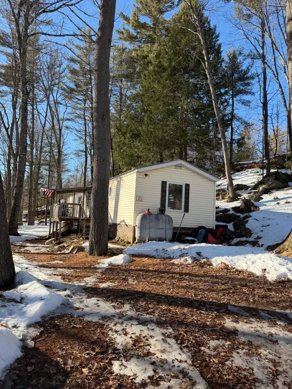 127 Darnit Road, Buckfield, ME 04220