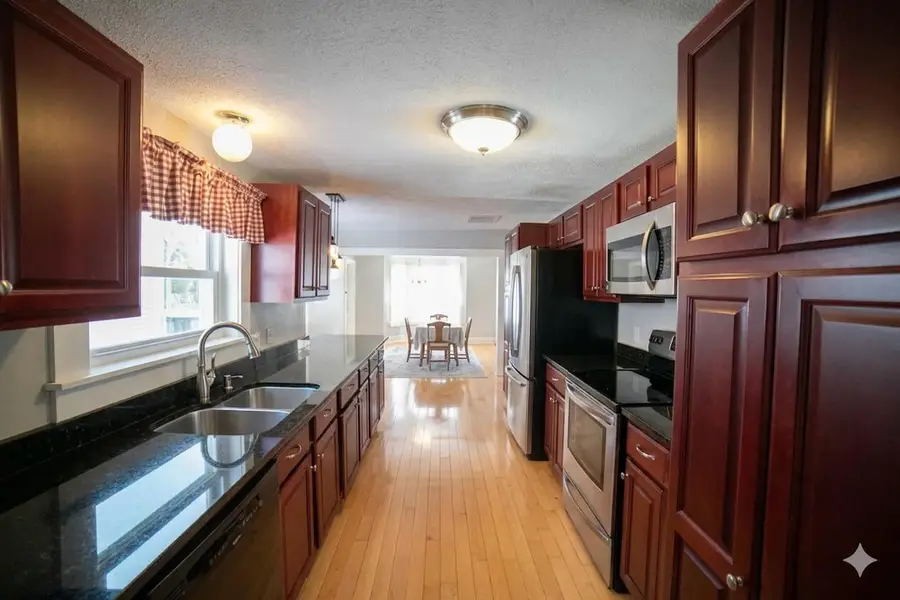 18 Maple Street, North Berwick, ME 03906 - #3