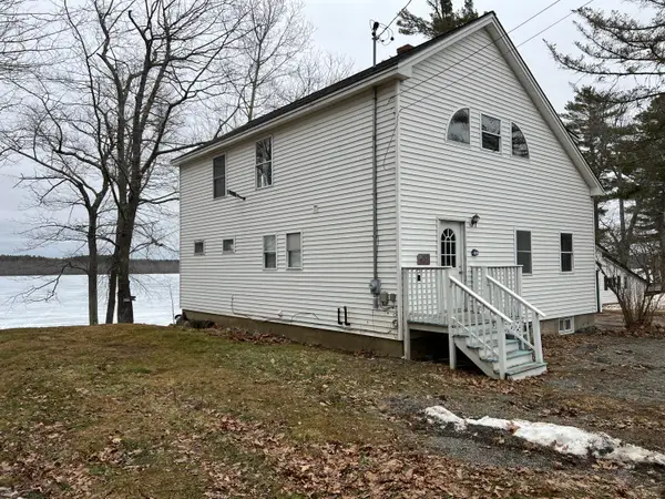 73 Fowlers Landing Road, Hampden, ME 04444