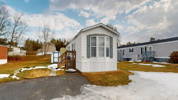 10 Sarah Avenue, Lewiston, ME 04240