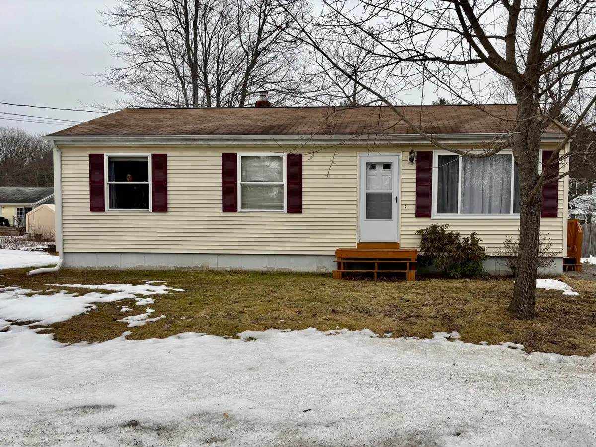 15 Roslin Avenue, Lewiston, ME 04240 - #1