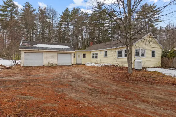 1042 Pequawket Trail, Standish, ME 04085