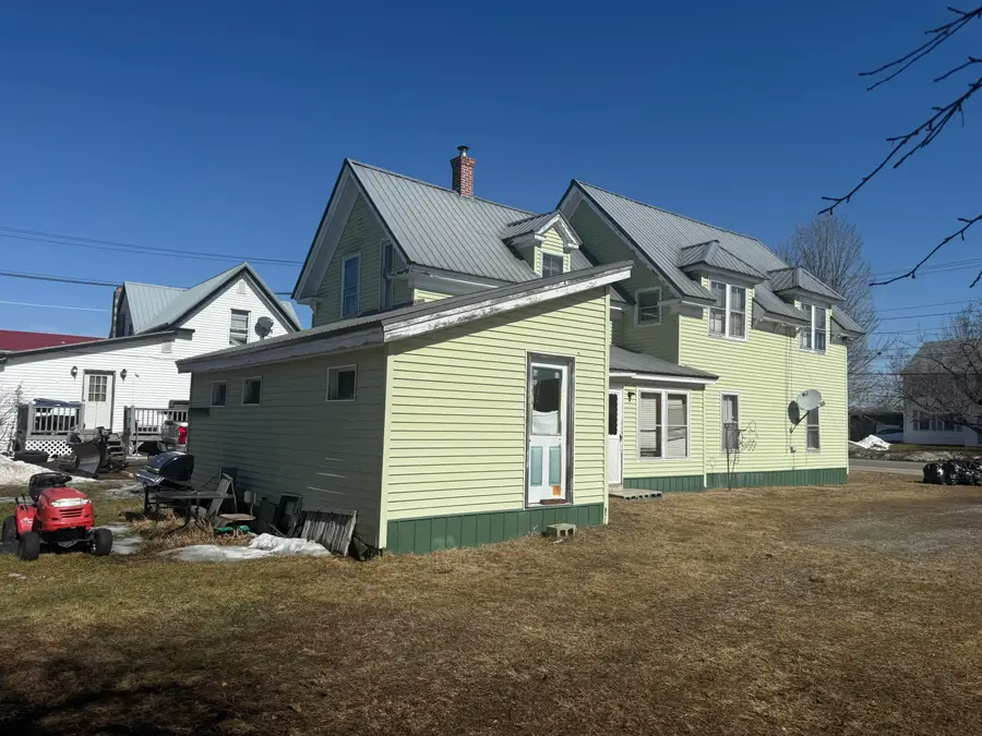 262 Main Street, Mattawamkeag, ME 04459 - #3