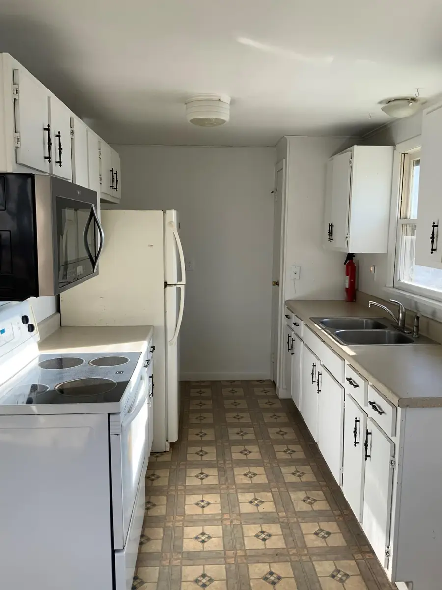 19 Western Avenue Place, Augusta, ME 04330 - #3