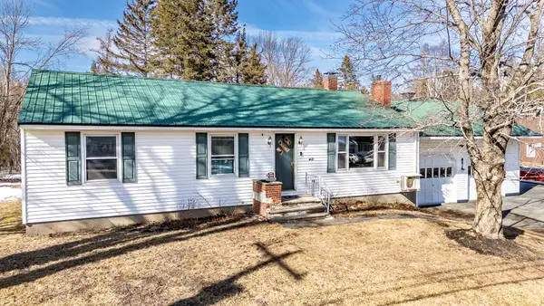 1125 W Main Street, Dover-Foxcroft, ME 04426