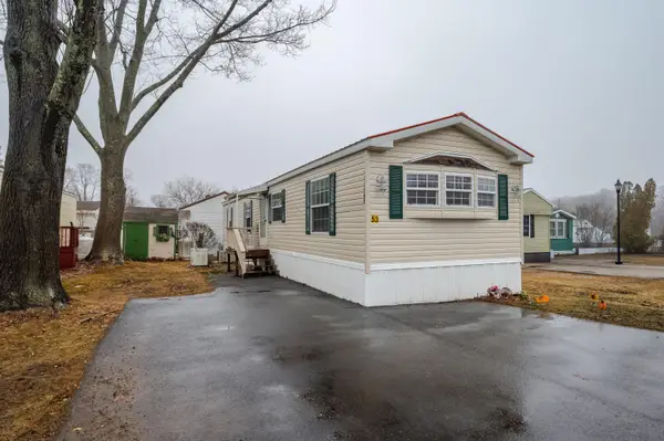 53 Blackberry Place, Kittery, ME 03904