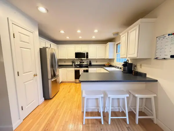 99 Deep Cove Road, Raymond, ME 04071