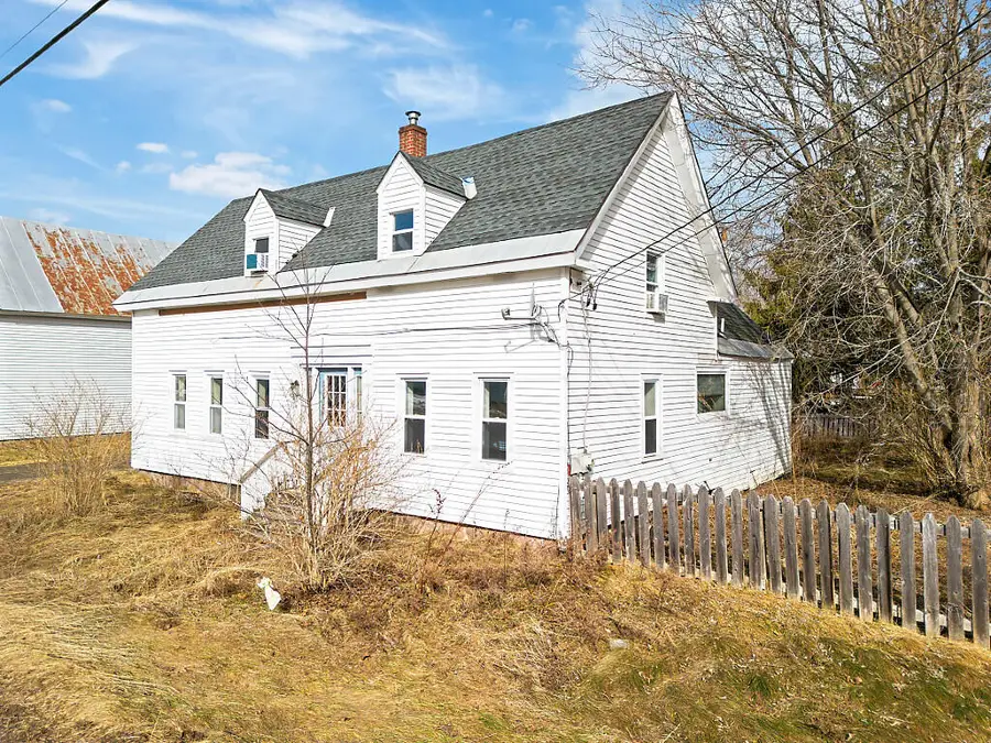 16 Maple Street, Vassalboro, ME 04989 - #3