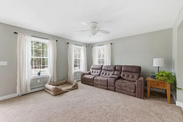 720 Parker Farm Road, Buxton, ME 04093