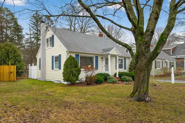 122 Providence Avenue, South Portland, ME 04106