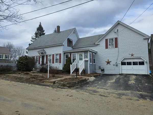 13 Granite Street, Mexico, ME 04257