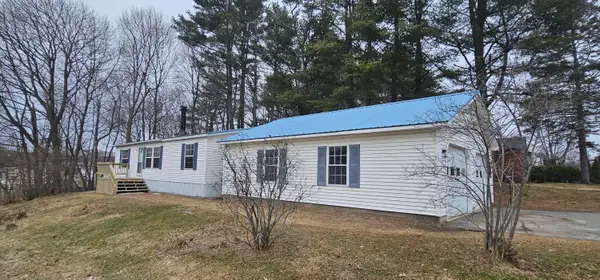 18 Central Avenue, Waterville, ME 04901