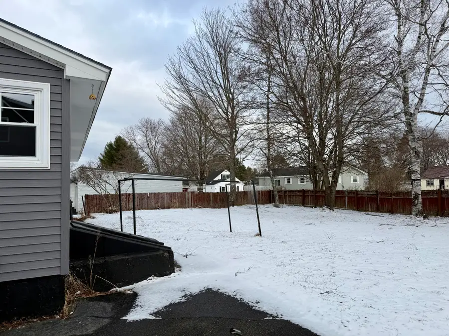 12 Palm Street, East Millinocket, ME 04430 - #3