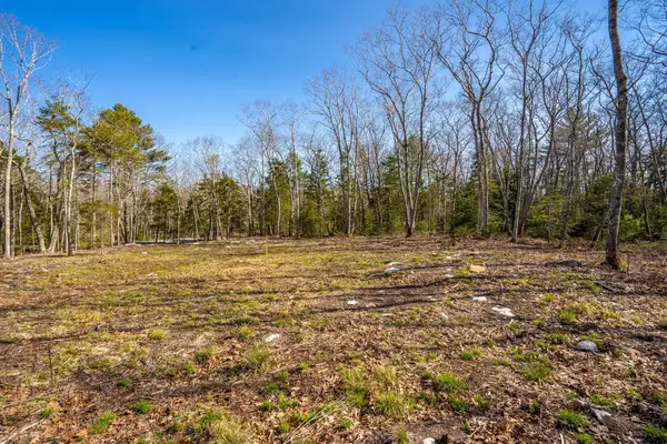 17 Eastwood Court, Bristol, ME 04539