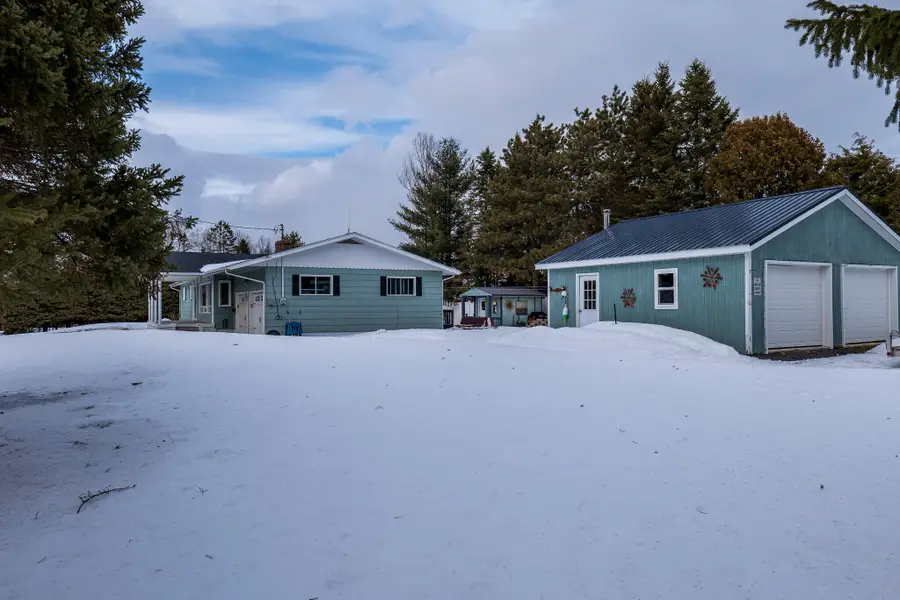 164 Hillcrest Avenue, Madawaska, ME 04756 - #3