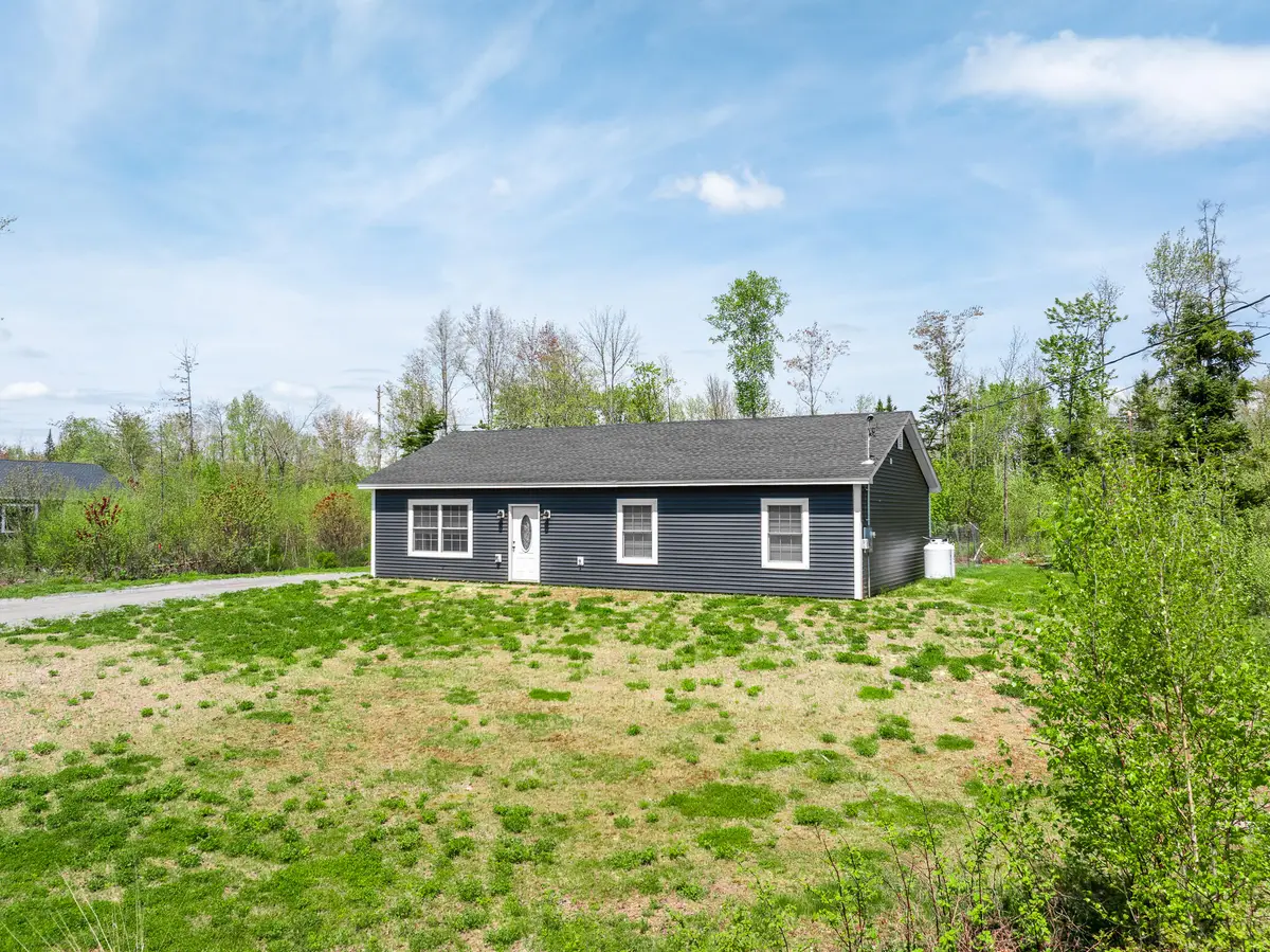 52 Lindsay Drive, Levant, ME 04456 - #1