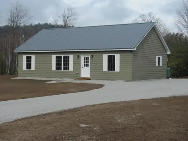 9 Wyatts Way, Oxford, ME 04270