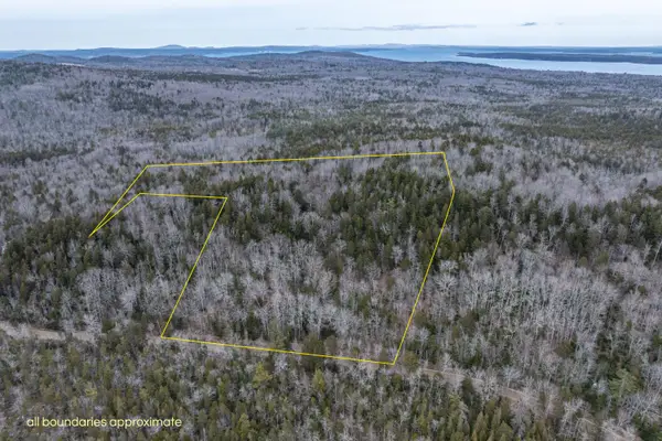 237 Knights Pond Road, Northport, ME 04849