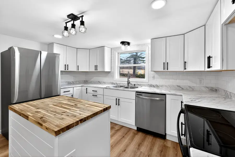 548 North Road, Mount Vernon, ME 04352 - #3