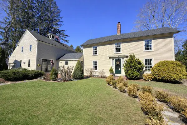 9 Summer Street, Kennebunk, ME 04043