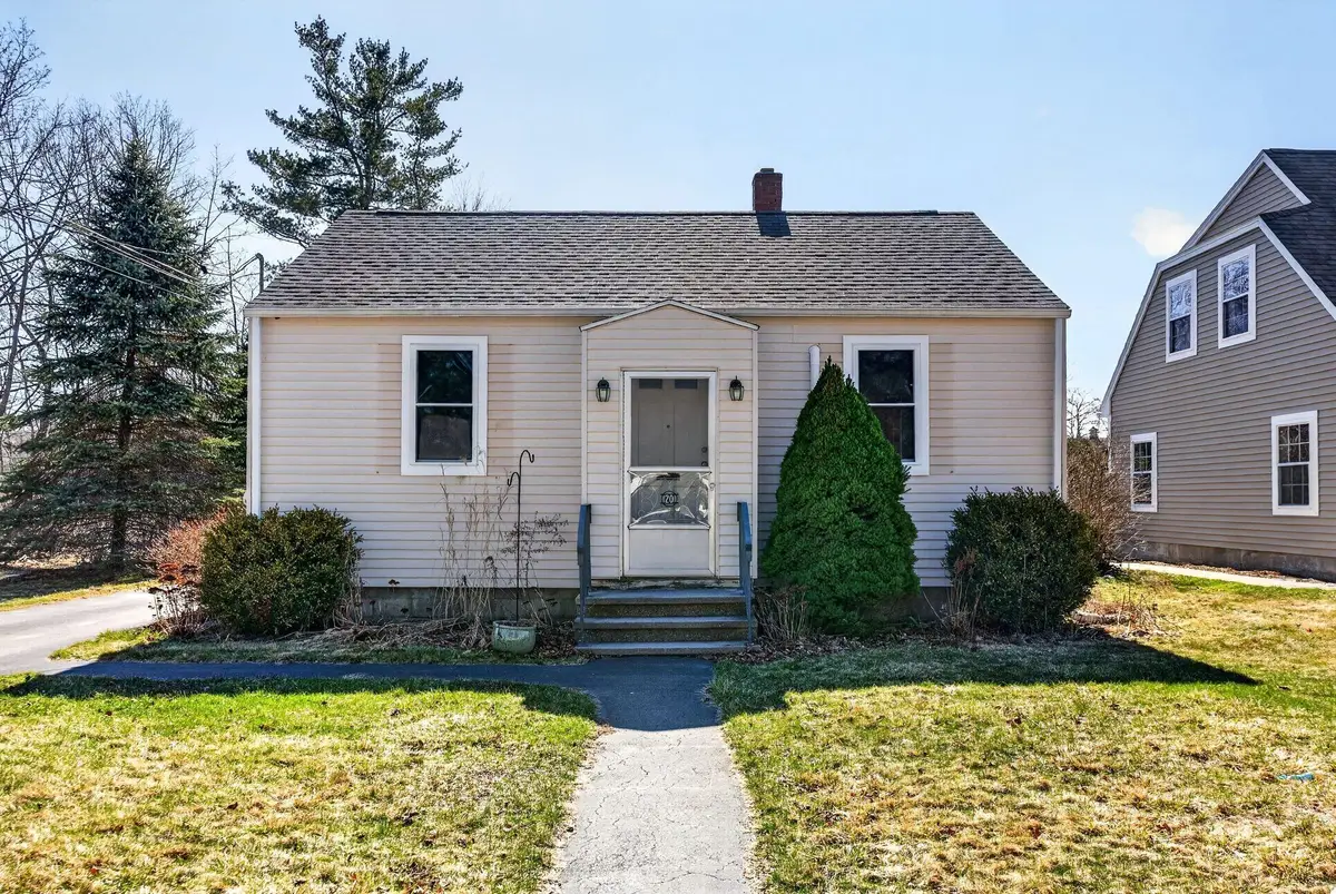 20 Providence Avenue, Falmouth, ME 04105 - #1