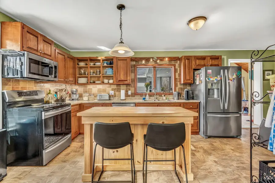 60 Main Road S, Hampden, ME 04444 - #3