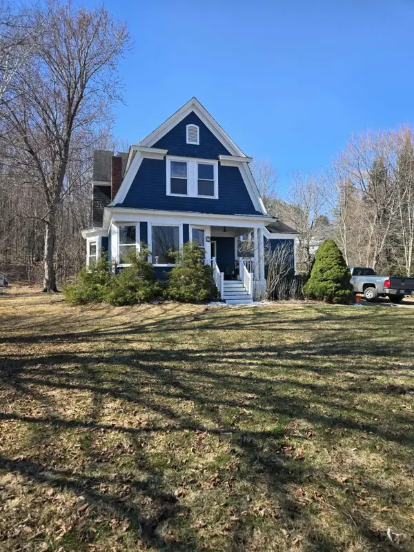 27 Turner Street, Buckfield, ME 04220