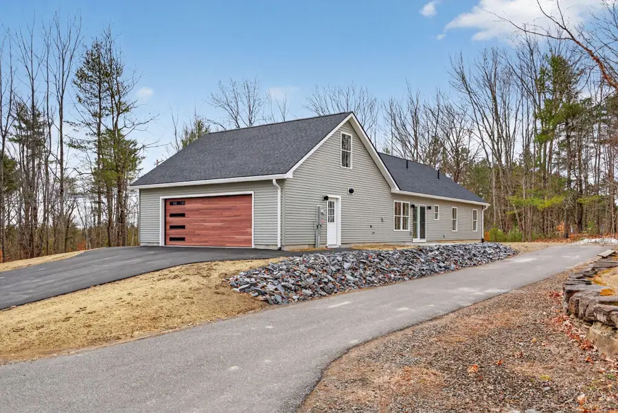 6 Village Green Circle, Waterville, ME 04901 - #3