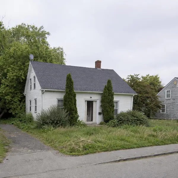 11 Pleasant Street, Rockland, ME 04841