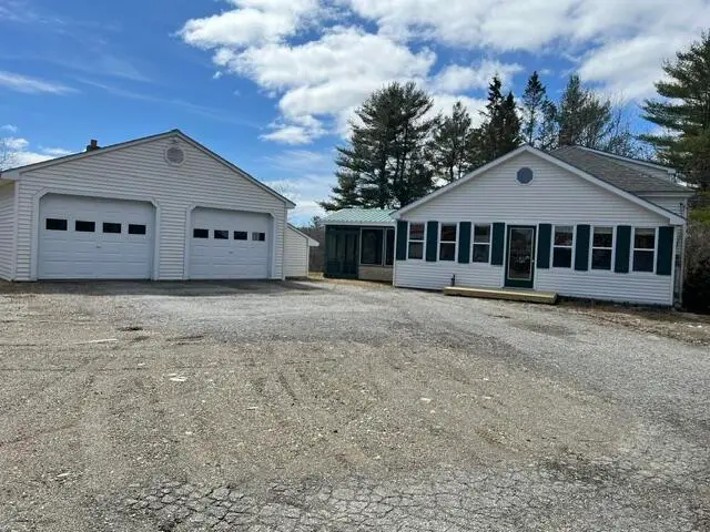 1071 Clinton Avenue, Benton, ME 04901 - #1