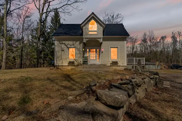 22 Walkers Lane, Kennebunkport, ME 04046