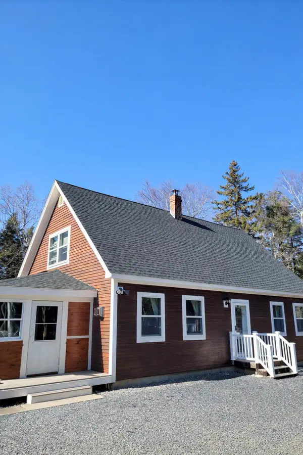 657 Bemis Road, Rangeley Plt, ME 04970