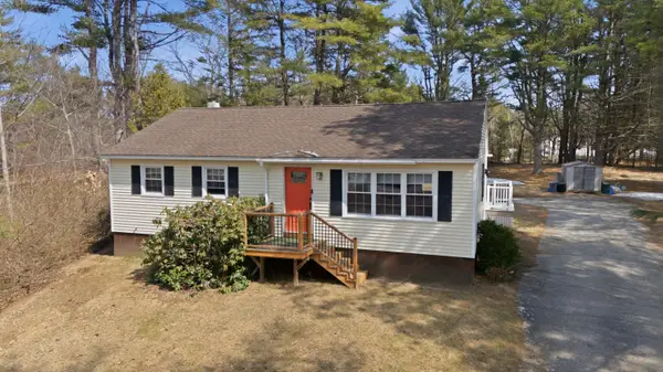 357 River Road, Topsham, ME 04086