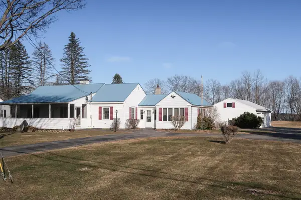 691 W River Road, Augusta, ME 04330