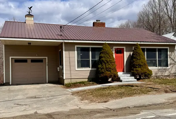 37 Belgrade Road, Oakland, ME 04963