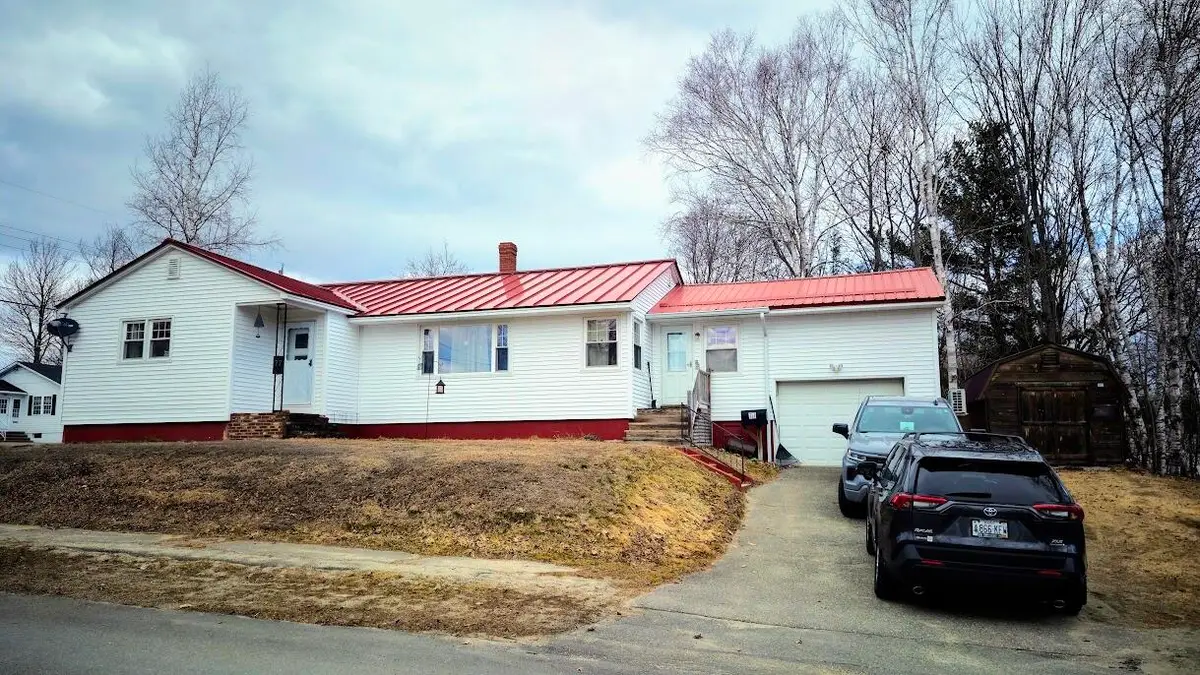 77 Connecticut Avenue, Millinocket, ME 04462 - #1