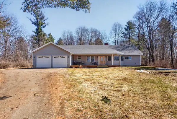 692 Battle Ridge Road, Clinton, ME 04927