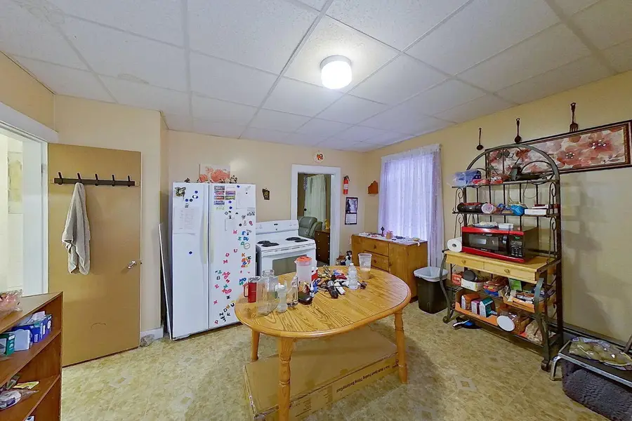 27 Vine Street, Livermore Falls, ME 04254 - #2