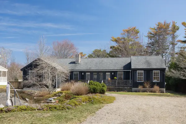 16 Fort Hill Ext Avenue, York, ME 03909