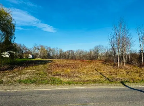 23 Dexter Road, Saint Albans, ME 04971