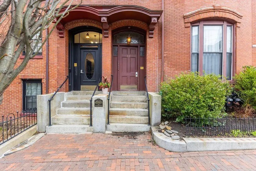 22 Pine Street #4, Portland, ME 04102 - #3