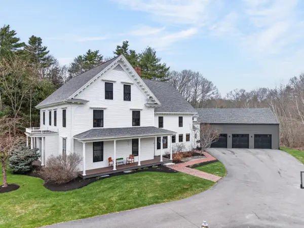 9 Fox Hall Road, Falmouth, ME 04105