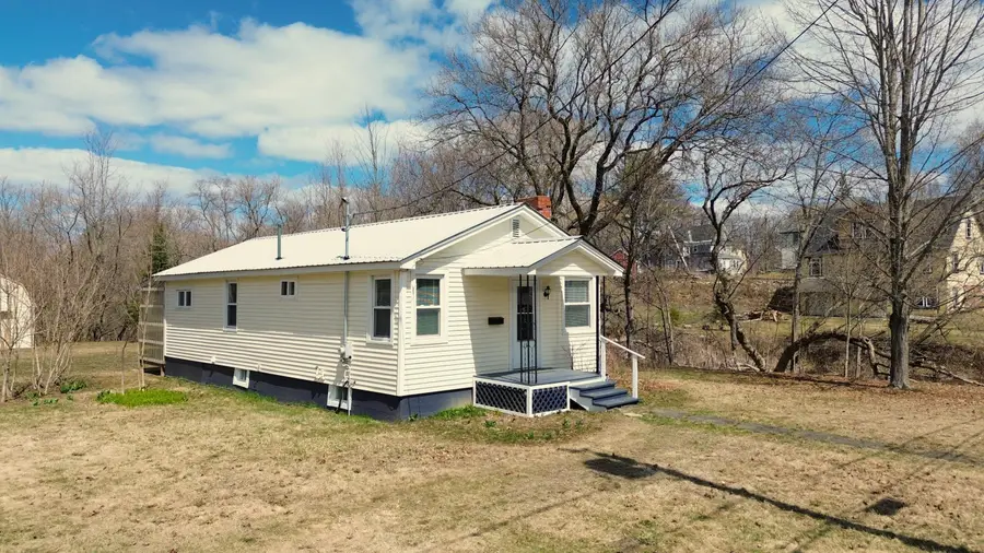 13 Green Street, Houlton, ME 04730 - #3